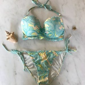 VICTORIA’S SECRET paisley bikini